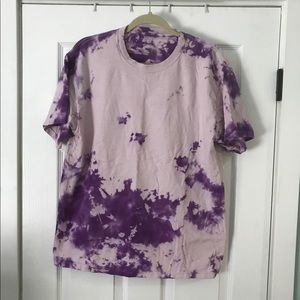 Purple and lavender tie dye tee w/contrast trim